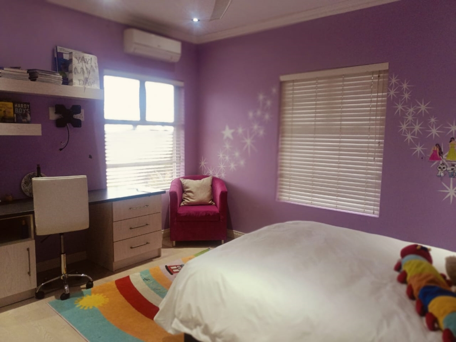 4 Bedroom Property for Sale in Beacon Bay Eastern Cape